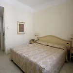 Hotel Ena 3*