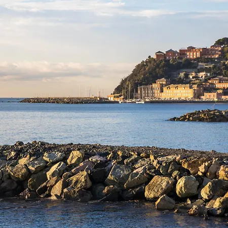 埃纳酒店 阿伦扎诺