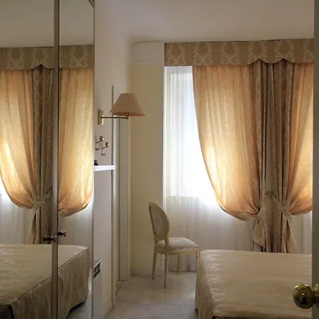 埃纳酒店 酒店 阿伦扎诺