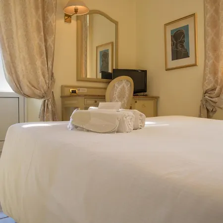 Ena Hotel