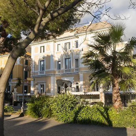Hotel Ena