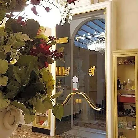 Hotel Ena
