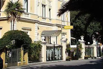 Hotel Ena 3*