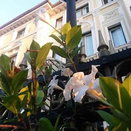 Hotel Ena