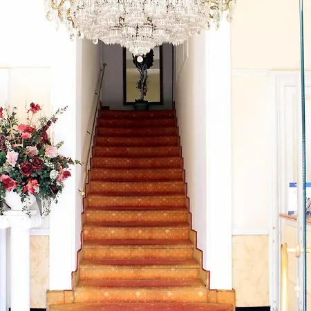 Hotel Ena